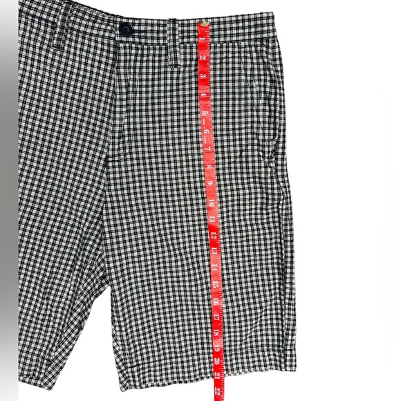 EUC size 32 Sonoma Men’s walking shorts - Picture 3 of 4